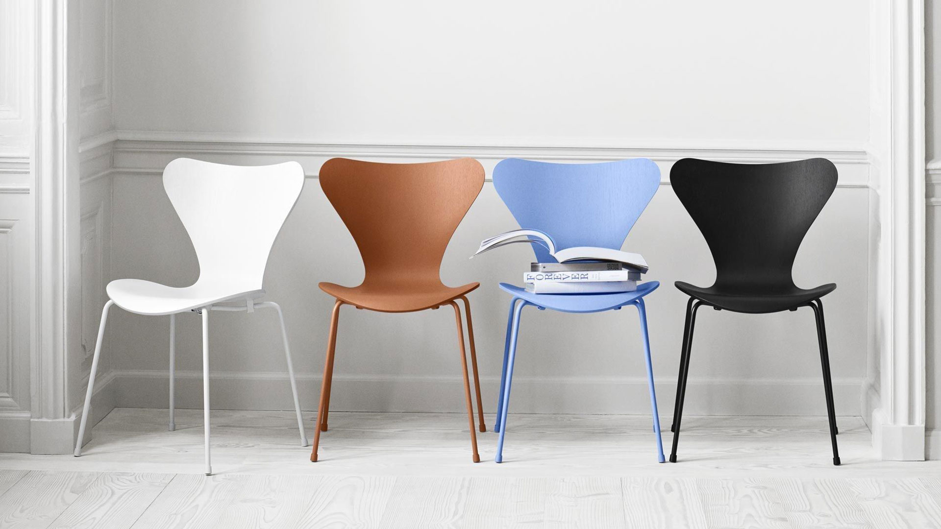Series 7 Monochrome FRITZ HANSEN Series 7 Monochrome FRITZ HANSEN