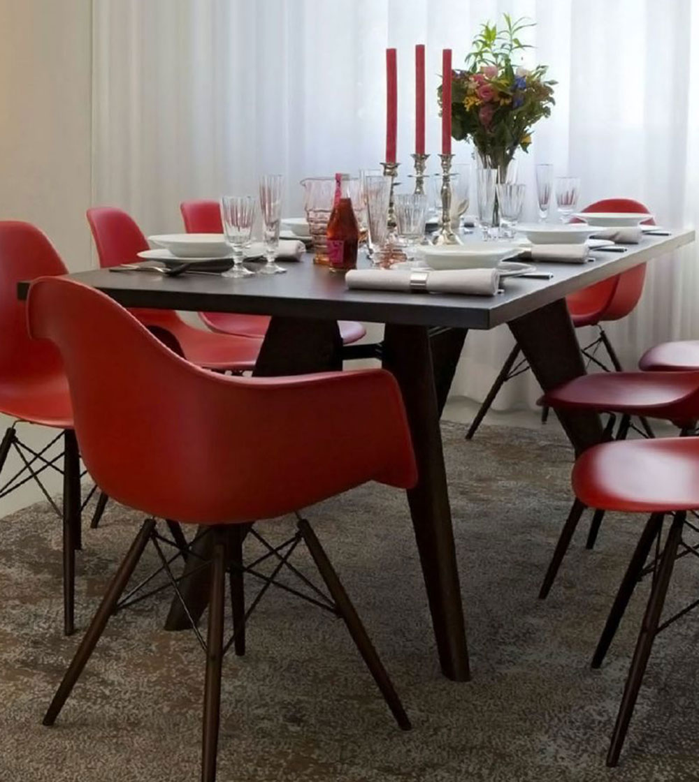 DAW Eames Plastic Chair VITRA Dark Maple DAW Eames Plastic Chair VITRA Dark Maple