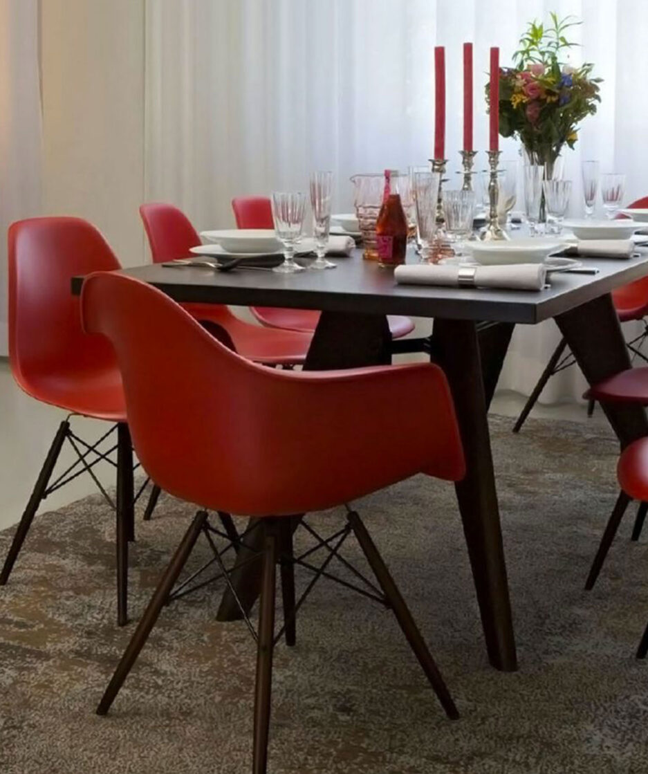 DAW Eames Plastic Chair VITRA Dark Maple