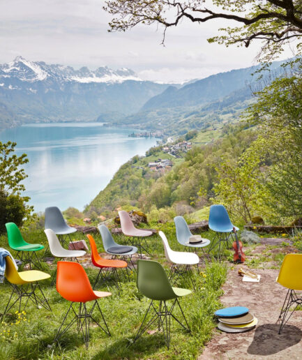 DSR Eames Plastic Chair VITRA