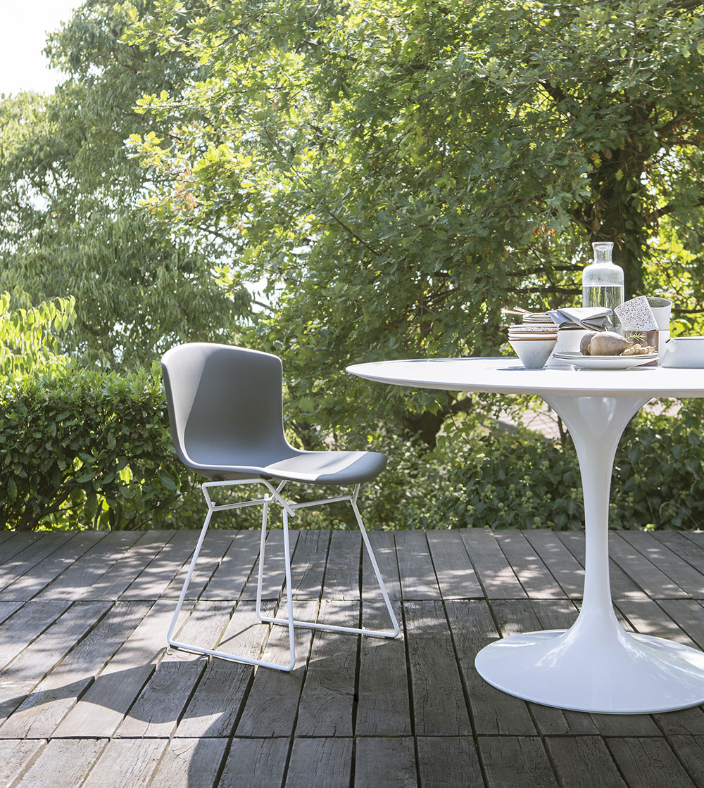 Saarinen Outdoor KNOLL INTERNATIONAL Saarinen Outdoor KNOLL INTERNATIONAL