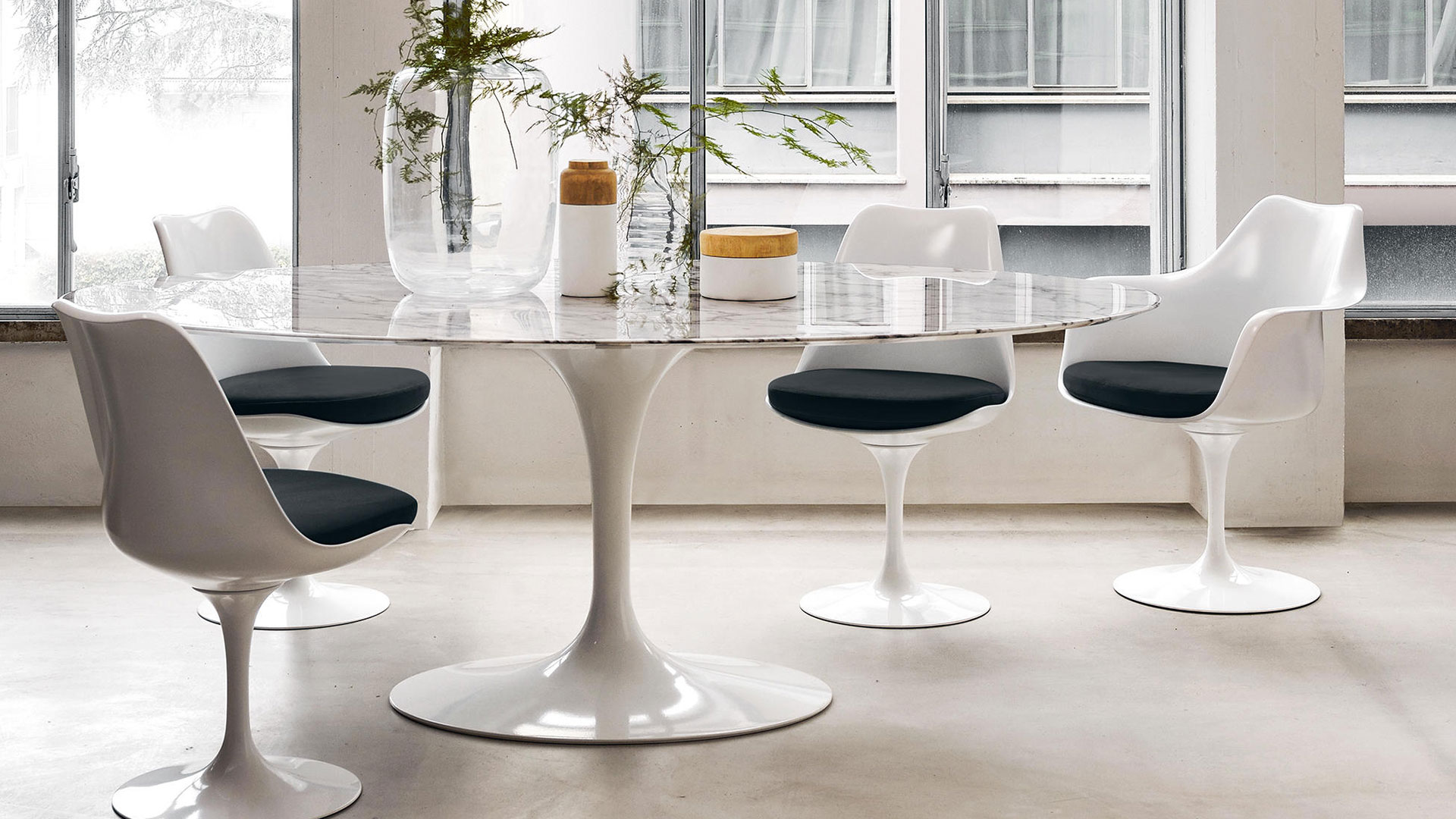 Saarinen Arabescato marble KNOLL INTERNATIONAL Saarinen Arabescato marble KNOLL INTERNATIONAL