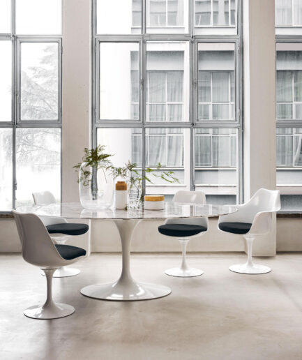 Saarinen Marmo Arabescato KNOLL INTERNATIONAL