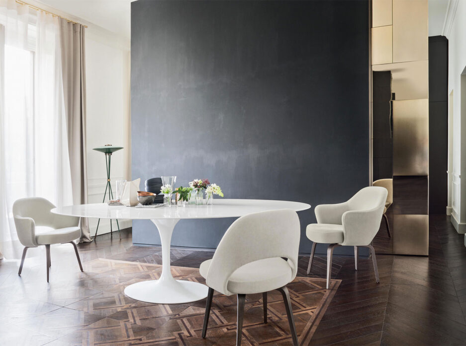 Saarinen White Laminate KNOLL INTERNATIONAL