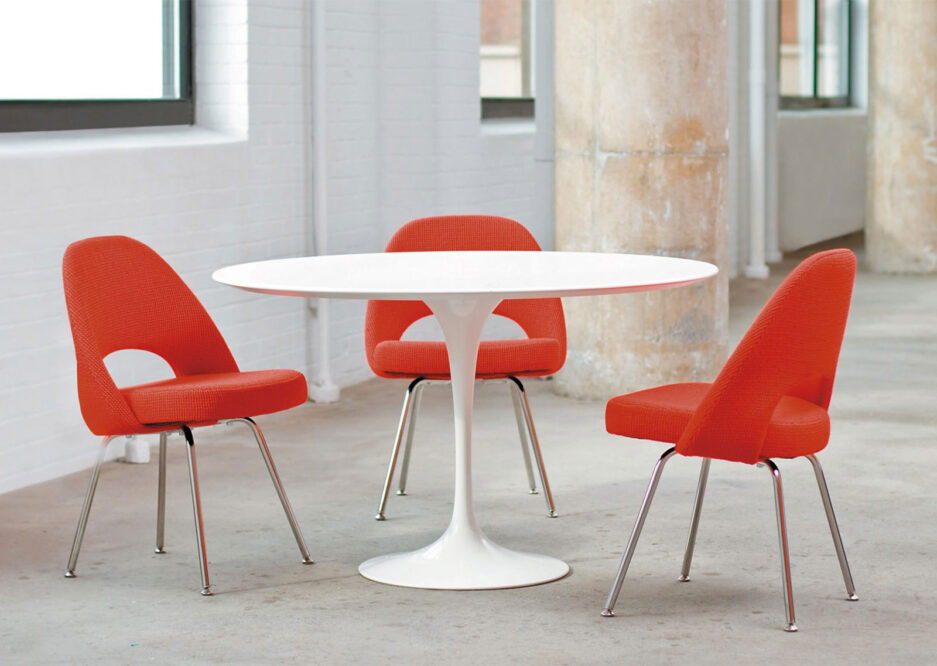 Saarinen White Laminate KNOLL INTERNATIONAL