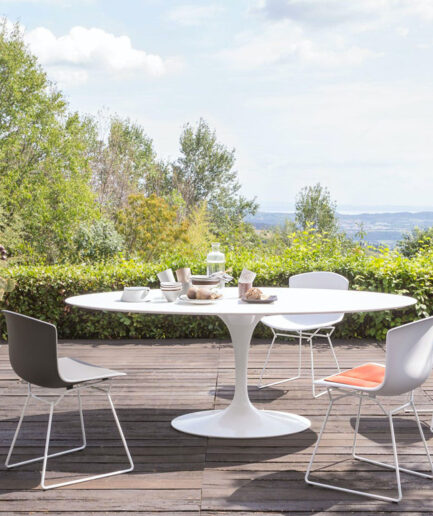 Saarinen Outdoor KNOLL INTERNATIONAL