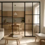 Separare cucina e salotto senza muri: le soluzioni che preservano la luce naturale